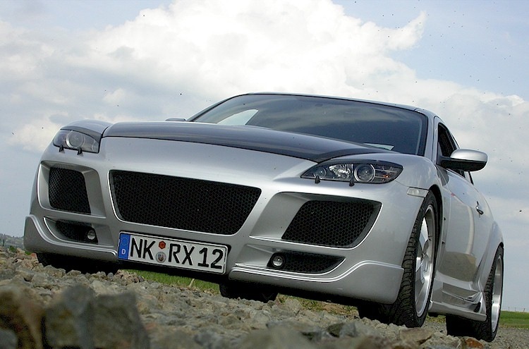 Frontspoiler-Stoßstange 